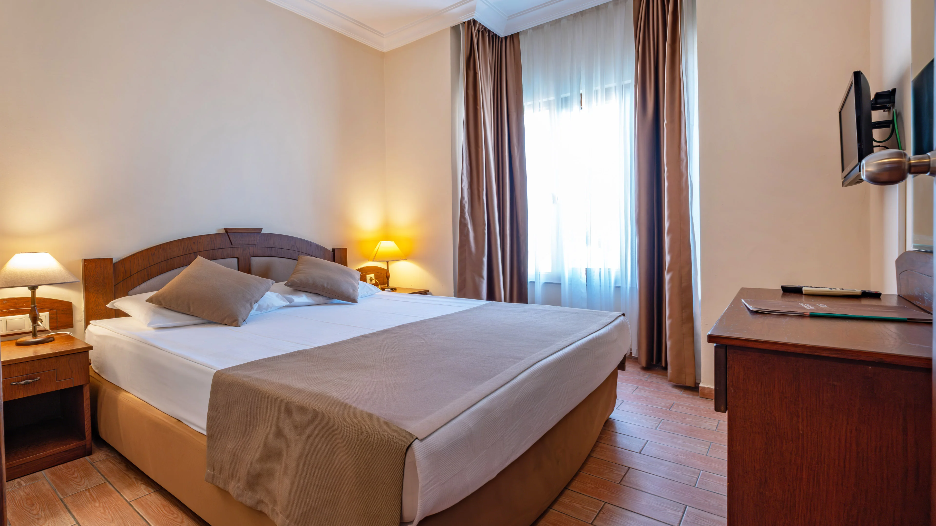 Economy Room