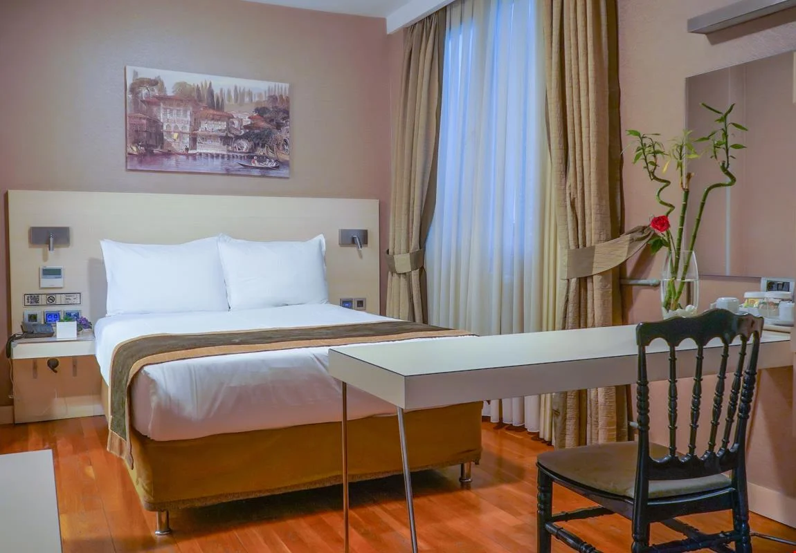 Economy Room