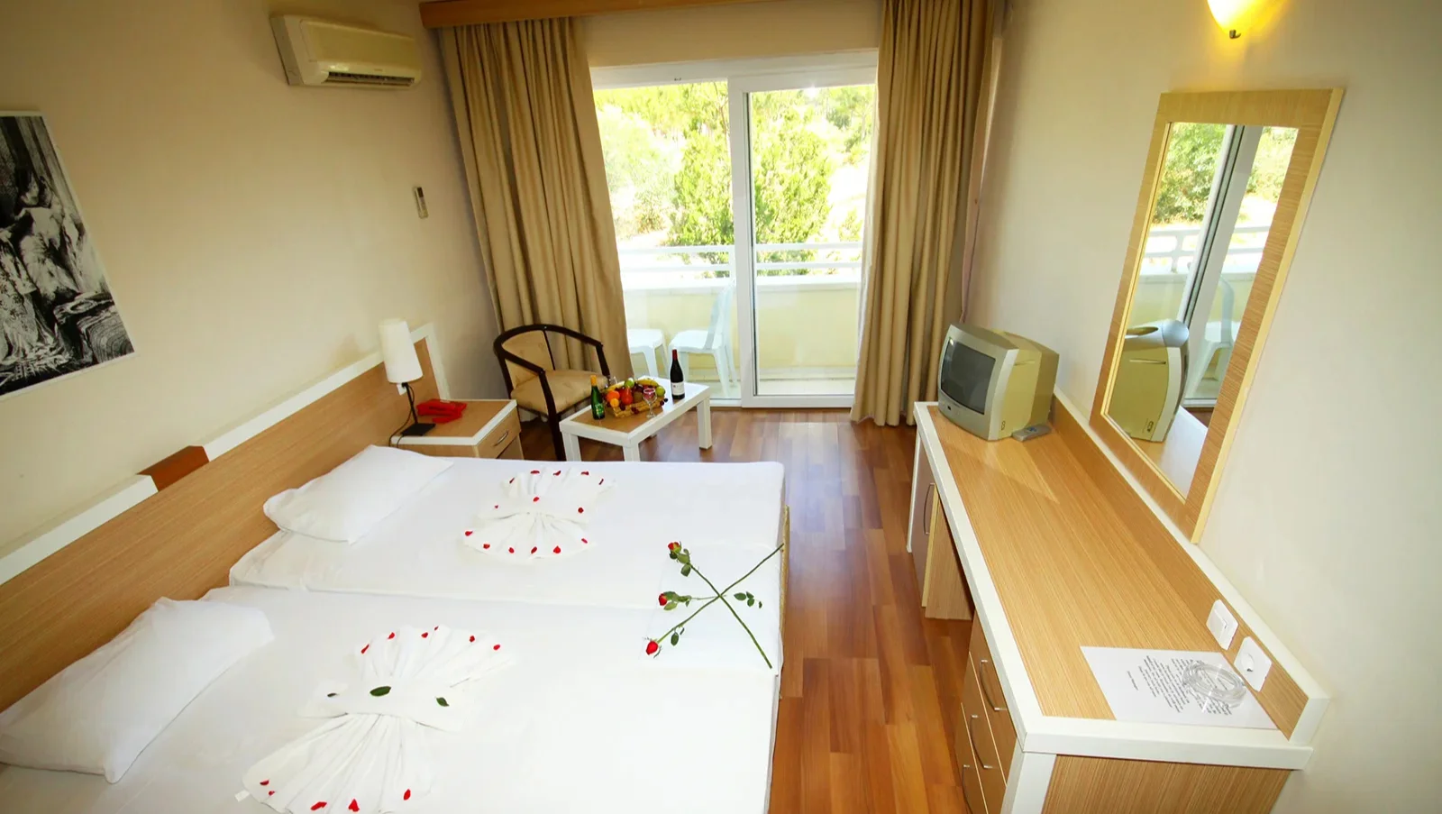Promo Room
