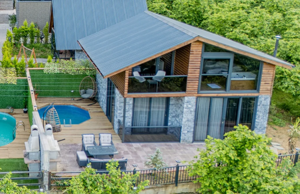 Unit 301 With Heated Pool