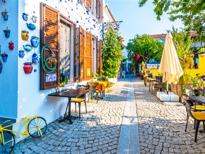1 Mayıs Özel İzmir Çeşme Alaçatı Sığacık Foça Turu / 1 Gece Otel Konaklaması