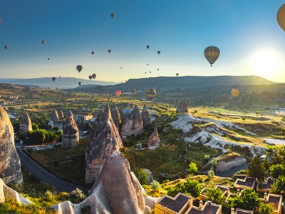 1 Mayıs Özel İzmir Uşak Afyon Çıkışlı Kapadokya Turu / 1 Gece Otel Konaklaması