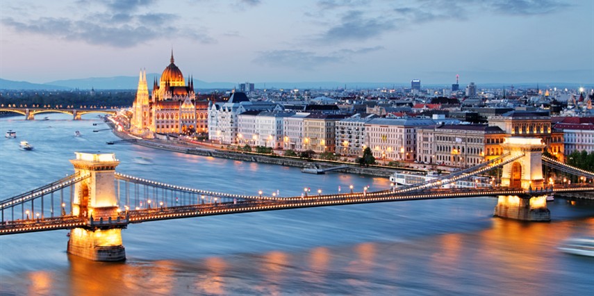 Orta Avrupa Turları ( Budapeşte - Prag - Viyana ) Türk Havayolları ile 25 Ağustos Hareket
